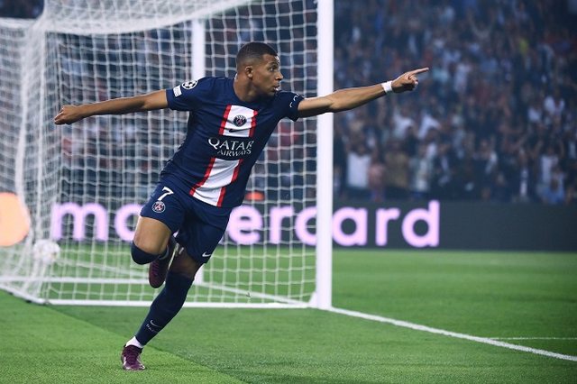 “Lufta” PSG-Mbappe, klubi francez nuk bindet për 55 milionë euro